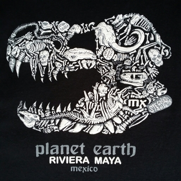Dinosaur Skulls Graphic TShirt Riviera Maya Size M - Picture 2 of 3